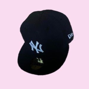 Brand new Yankees hat cap in box unworn with tags